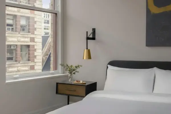 Flatiron Hotel 8