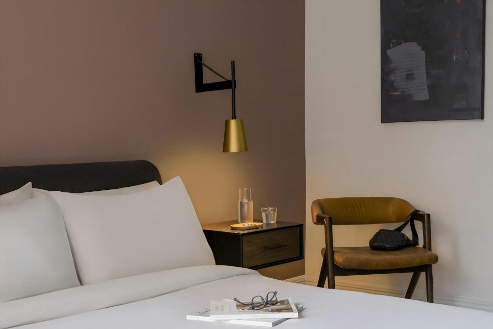 King Room at Flatiron Hotel, photo 4
